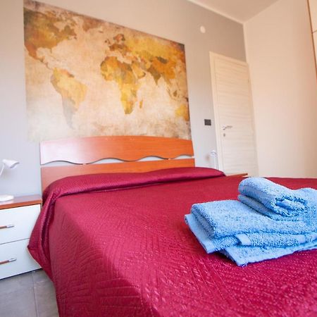 Casa Vacanze Casetta Grande Porto Torres Exterior photo